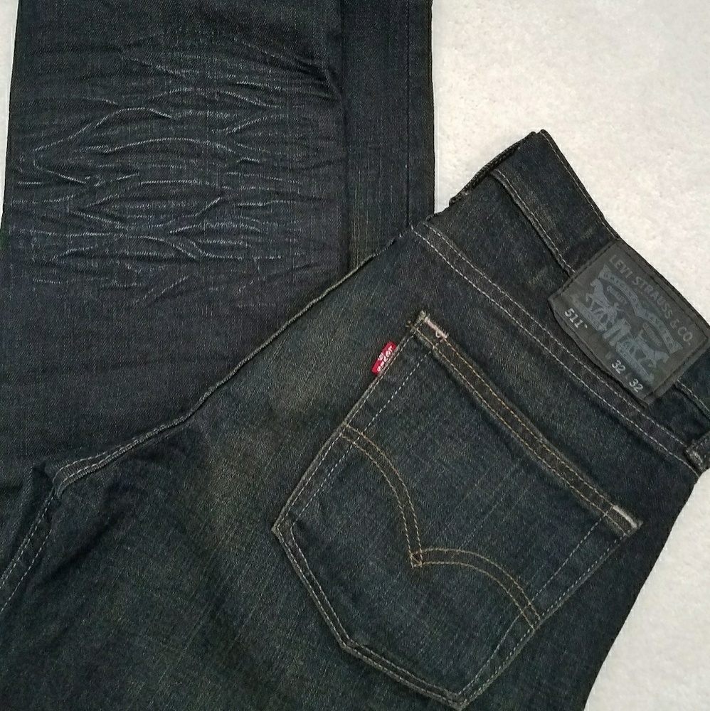 Levis